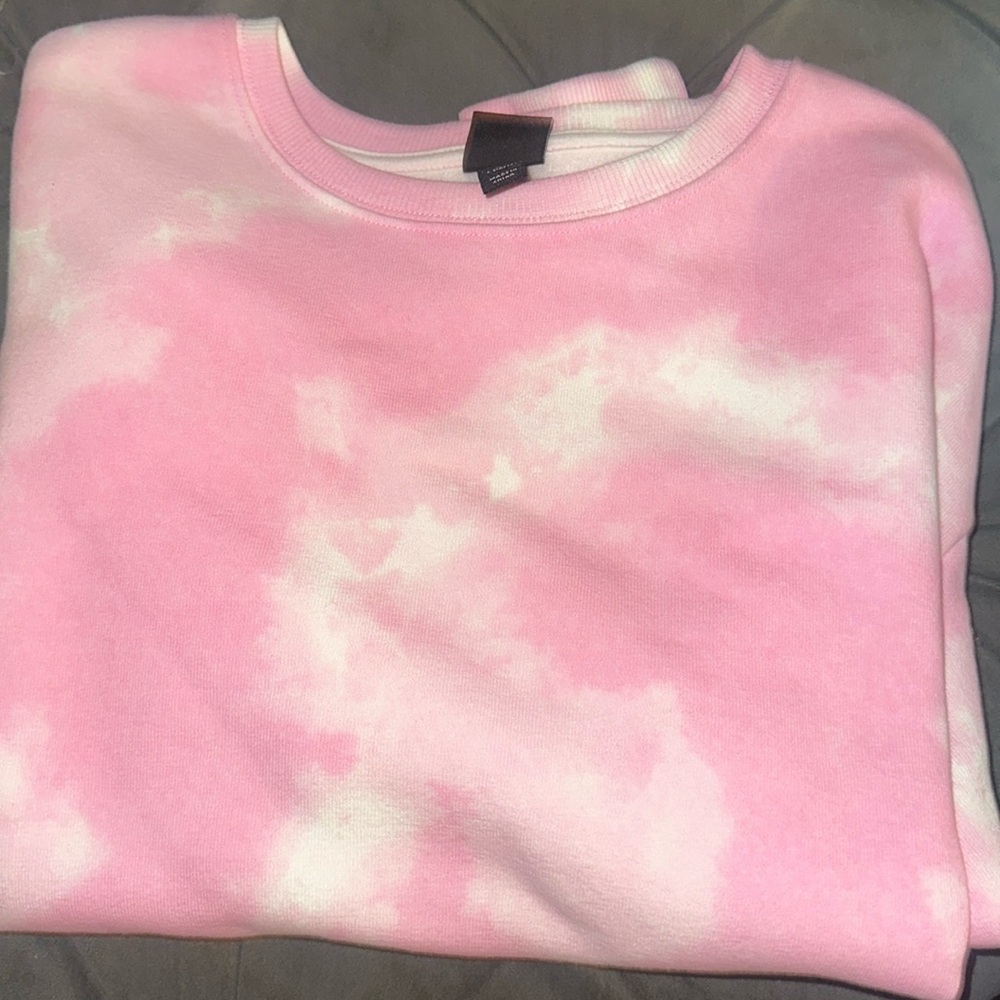 Art class pull over sweater